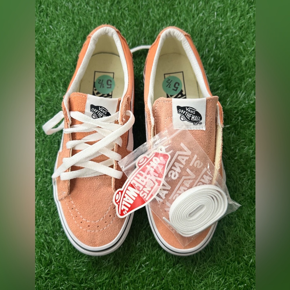 Vans Women’s Orange‎ Sneakers Size 5.5